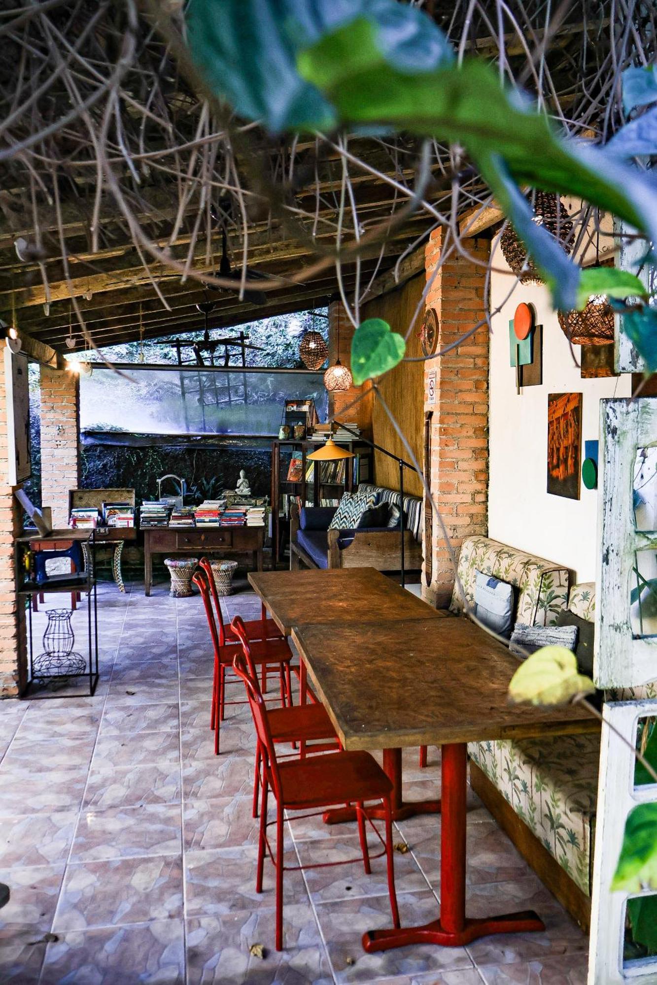 Com Verso E Prosa Repouso E Cafe Araquari Dış mekan fotoğraf